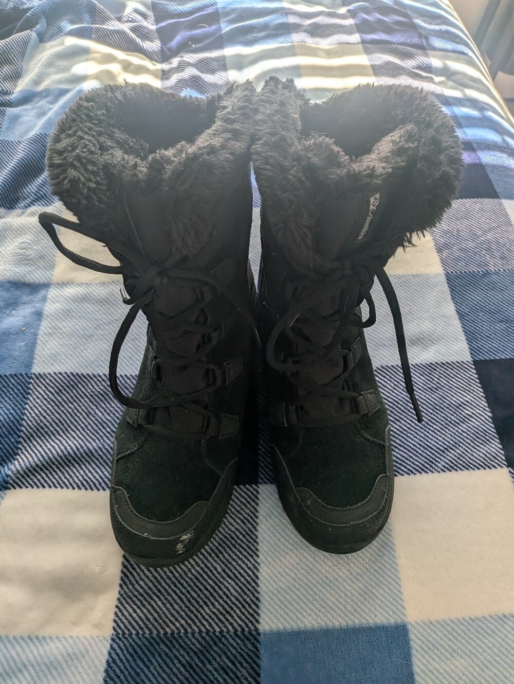 Women’s Black Columbia Snow Boots